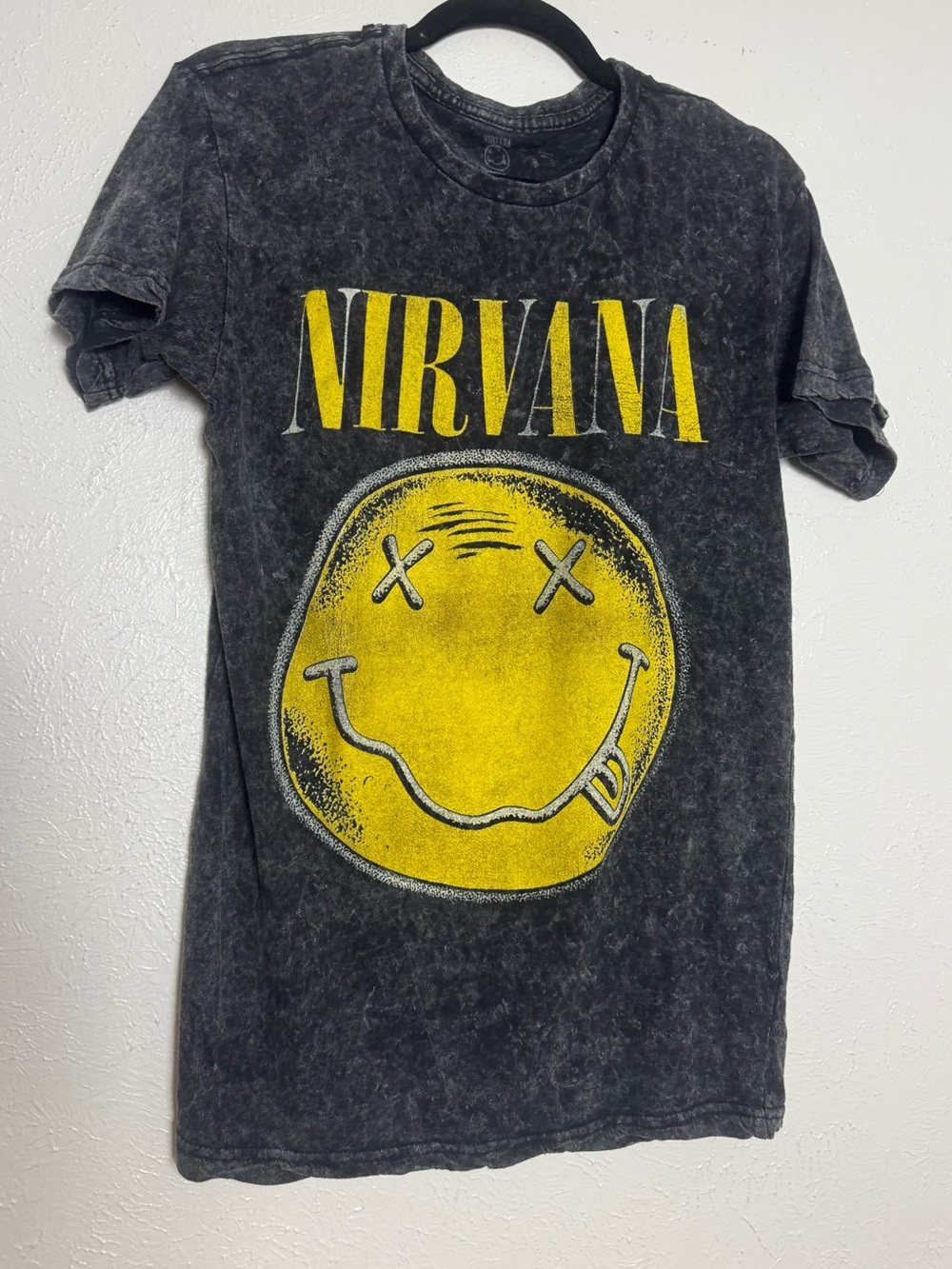 Nirvana cotton‎ Acid Wash Smiley Face Band T